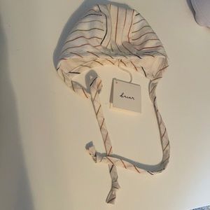Briar baby bonnet